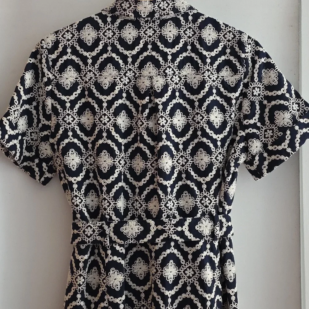 Robe Adèle Fond Marine Broderie Ecru - Picture 7 of 11